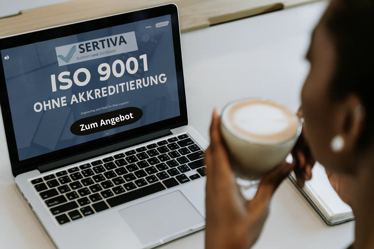 Laptop mit der Aufschrift ISO 9001 ohne Akkreditierung – Symbolbild für das Sertiva ISO Angebot: flexible, transparente und kosteneffiziente Alternative zur klassischen Zertifizierung für KMU, Start-ups und Dienstleister